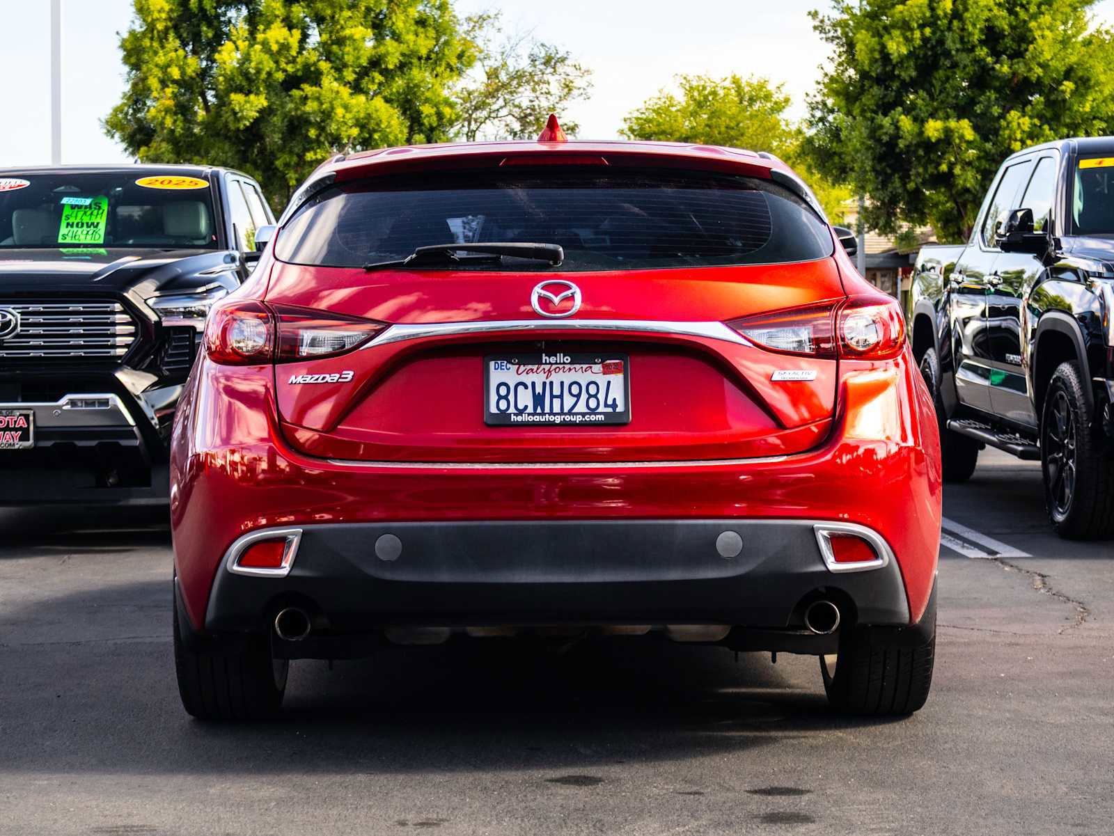 Used 2015 MAZDA MAZDA3 i Touring w/ Technology Package FWD image 5