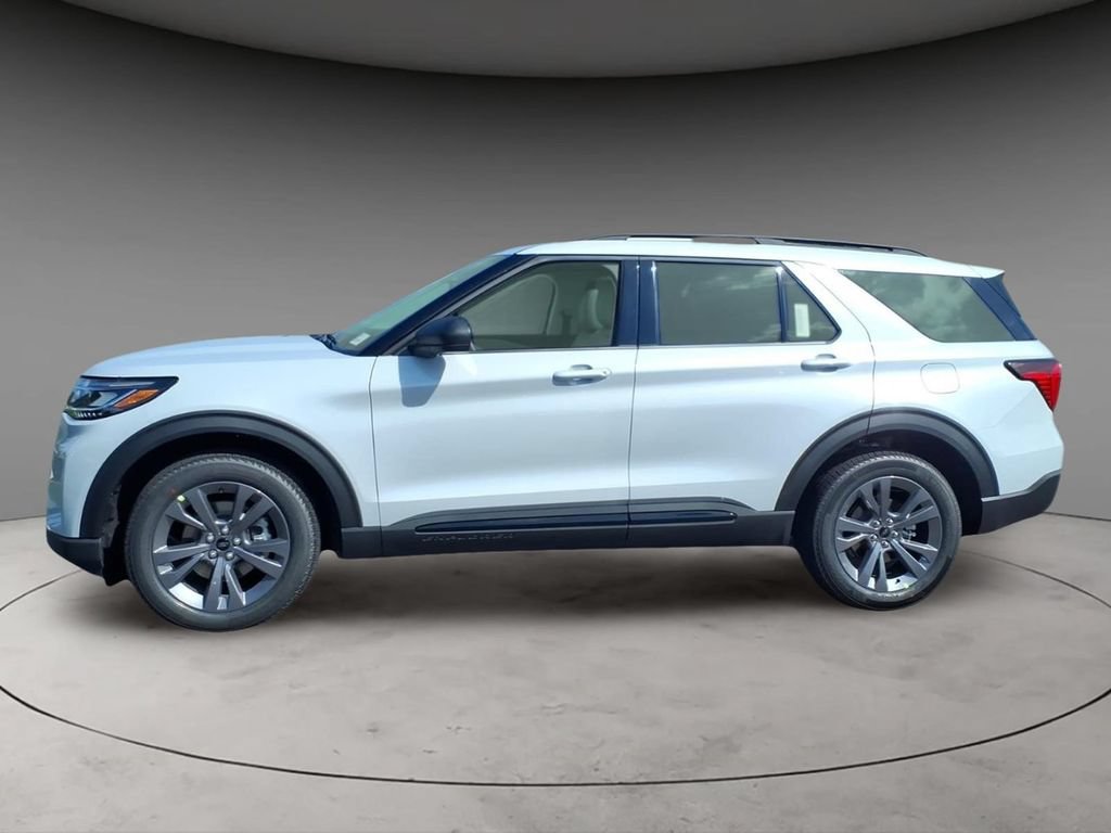 New 2026 Ford Explorer Active w/ Active Comfort Package AWD/4WD image 2