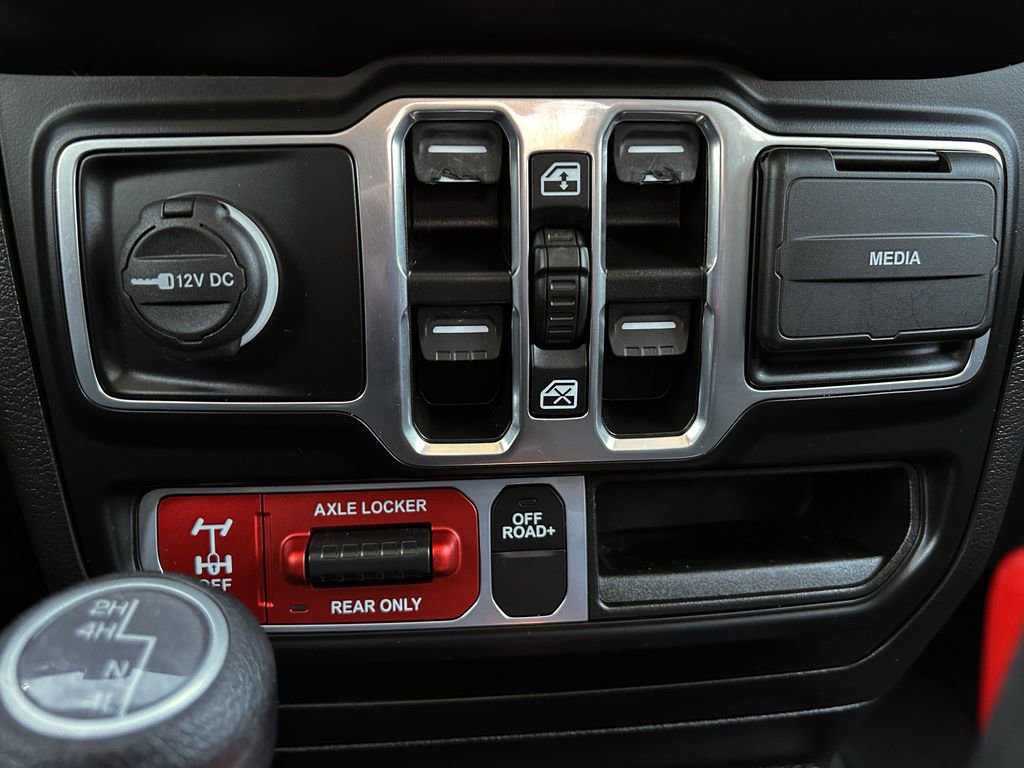 Used 2022 Jeep Gladiator Mojave w/ Trailer Tow Package image 20