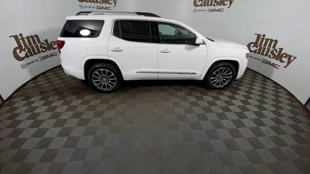 Certified 2023 GMC Acadia Denali w/ Denali Ultimate Package AWD/4WD image 9
