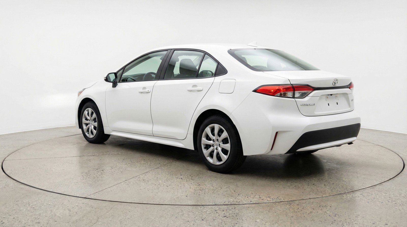 Used 2025 Toyota Corolla LE FWD image 6