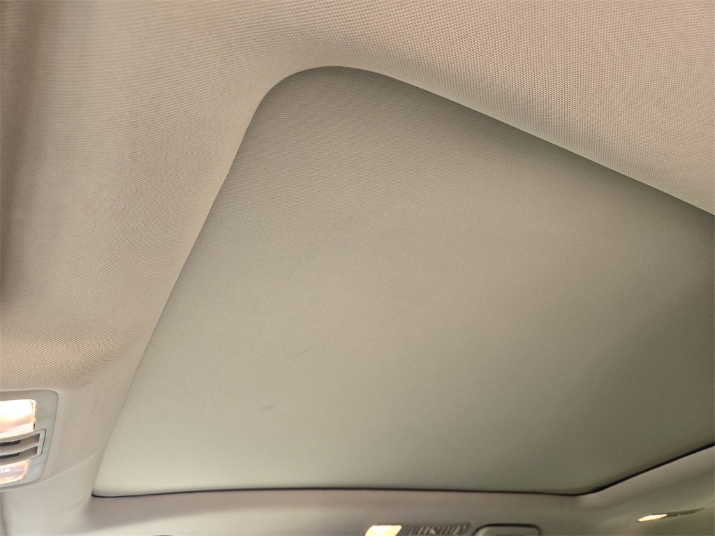 Used 2018 Toyota Highlander Limited Platinum image 27