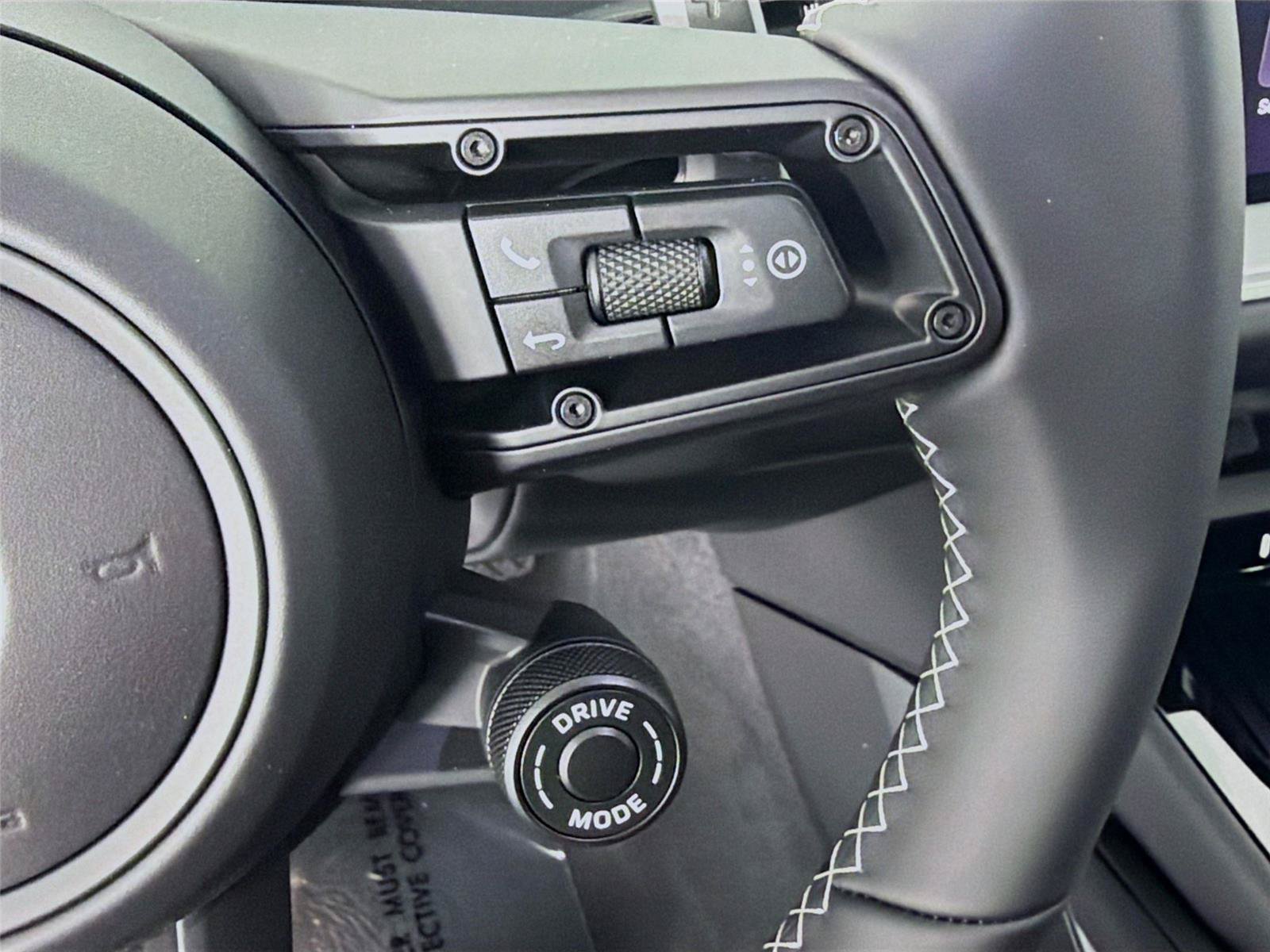New 2026 Porsche Cayenne E-Hybrid AWD/4WD image 14