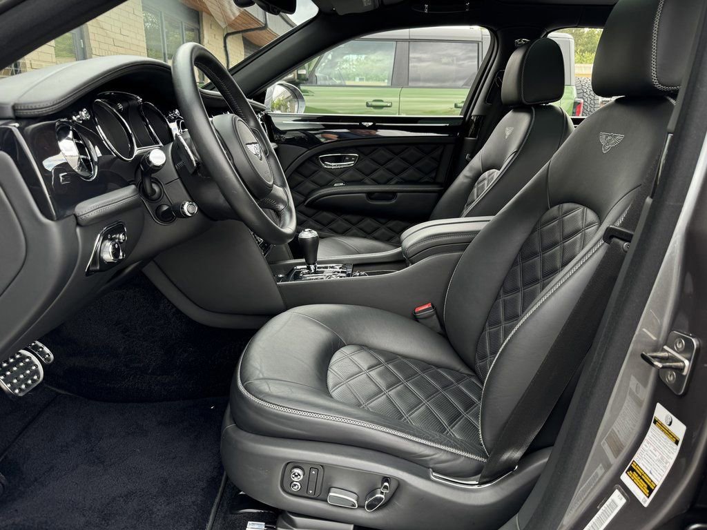 Used 2013 Bentley Mulsanne image 42