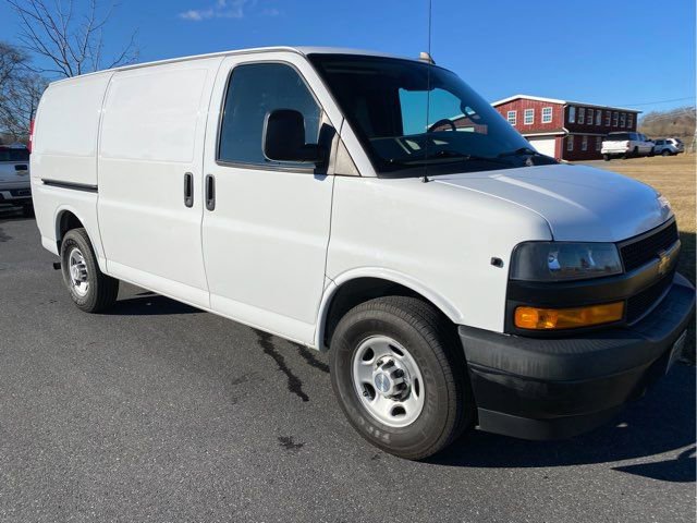 Used 2019 Chevrolet Express 3500 w/ Driver Convenience Package image 22