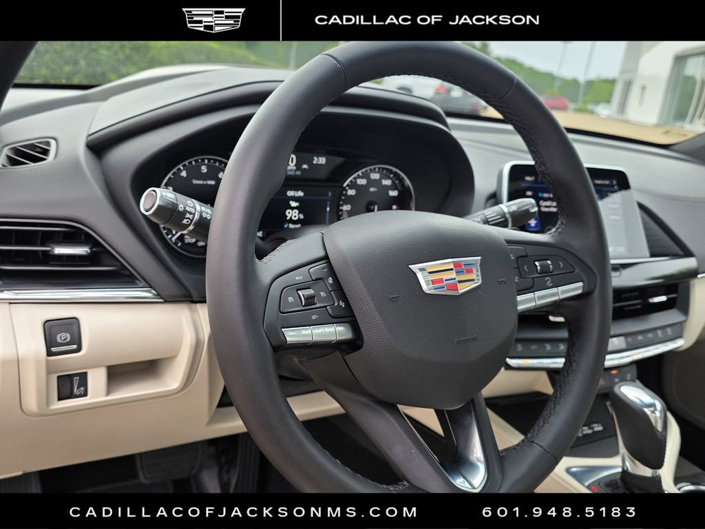 Certified 2026 Cadillac CT4 Luxury RWD image 9