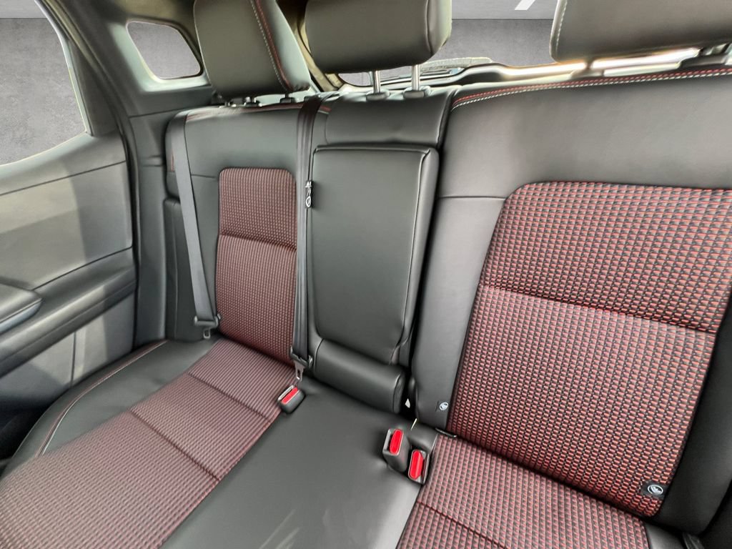 New 2027 Nissan Kicks SR w/ Cold Weather Package FWD image 23