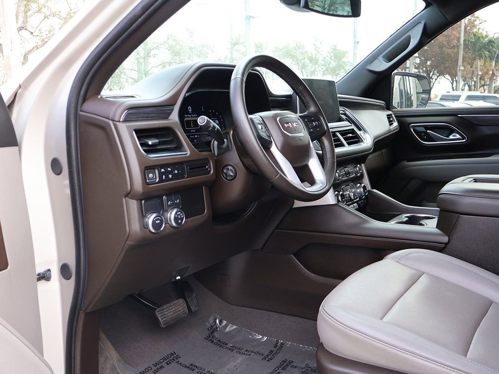 Used 2024 GMC Yukon SLT w/ SLT Luxury Package RWD image 26
