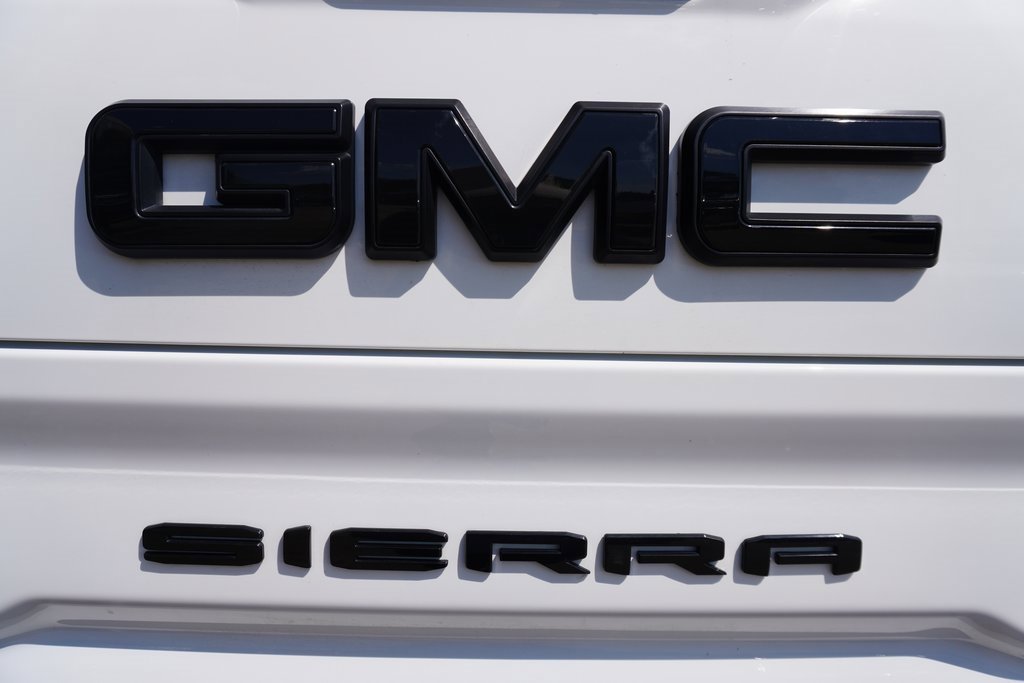 Used 2024 GMC Sierra 1500 AT4 w/ Technology Package image 30