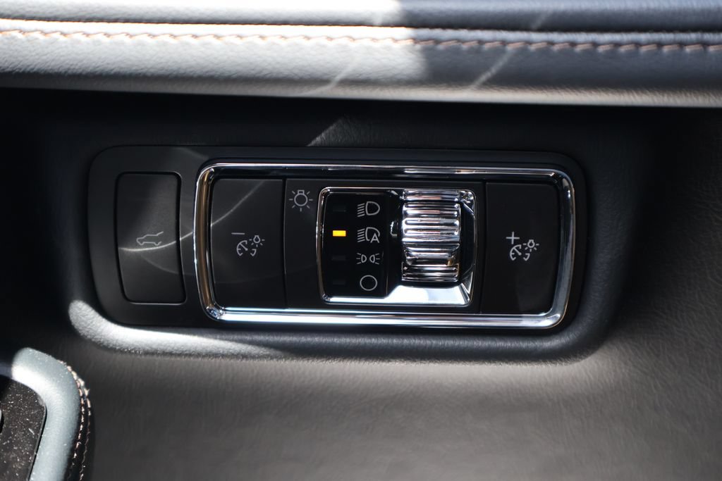 New 2026 Lincoln Aviator Reserve AWD/4WD image 16
