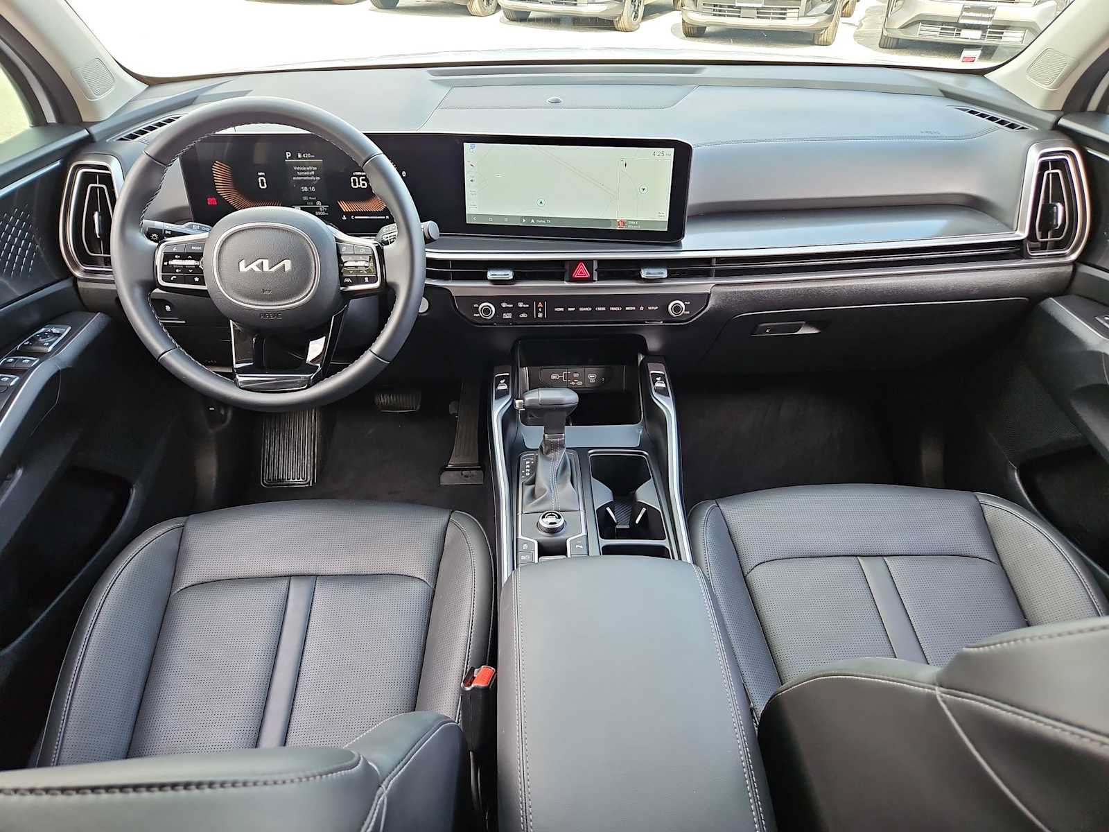 Certified 2025 Kia Sorento S FWD image 13
