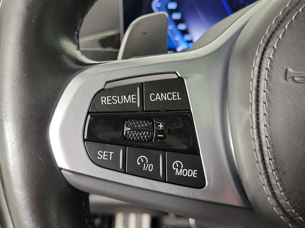 Used 2024 BMW X6 M60i AWD/4WD image 23