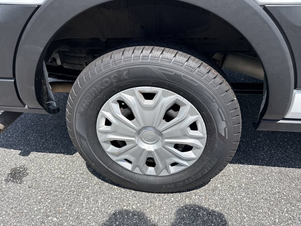 Used 2024 Ford Transit 350 XLT RWD image 17
