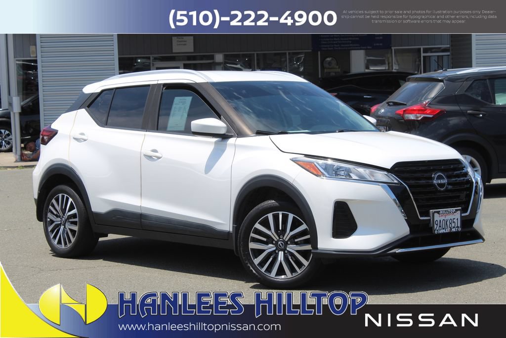 Used 2022 Nissan Kicks SV FWD image 1
