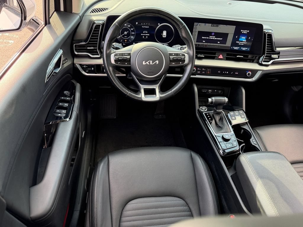 Used 2025 Kia Sportage SX FWD image 13
