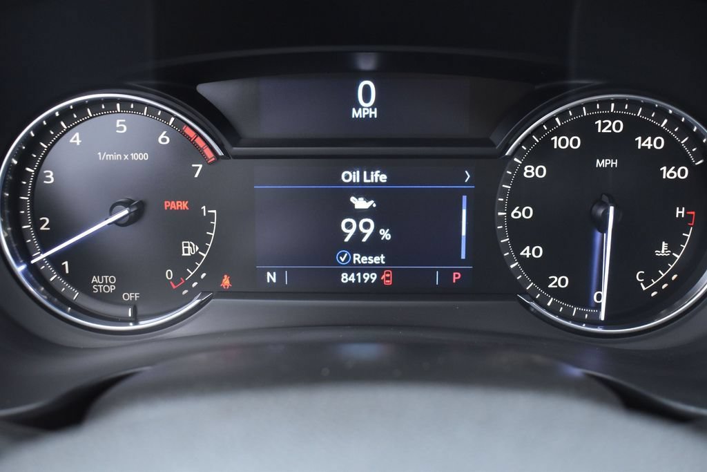 Used 2021 Cadillac XT4 Luxury w/ Driver Awareness Package FWD image 17