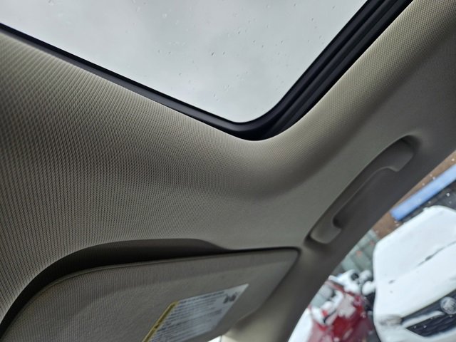 Certified 2021 Buick Envision Avenir image 38