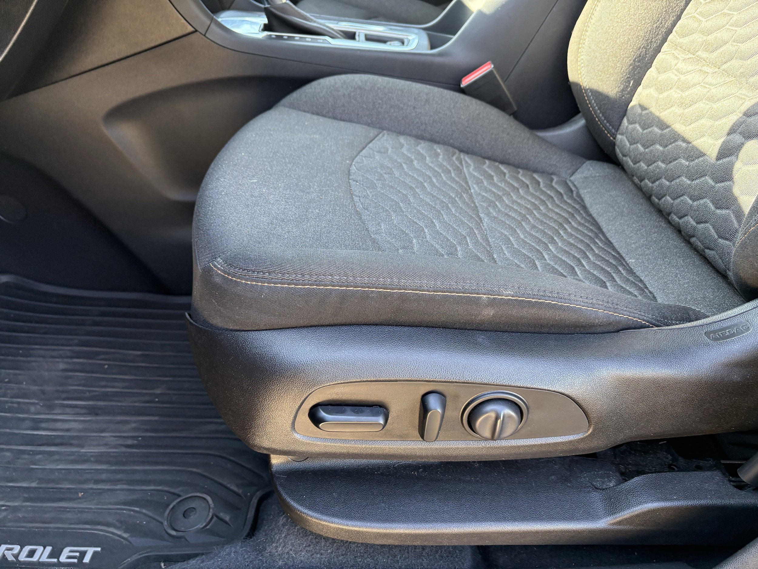 Used 2019 Chevrolet Equinox LT FWD image 26