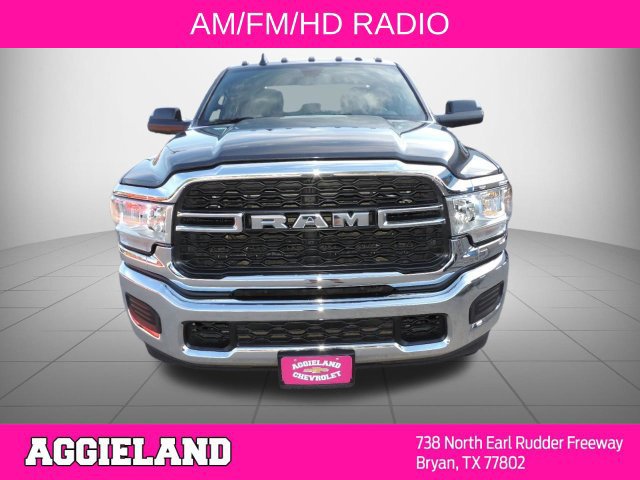 Used 2022 RAM 2500 Tradesman w/ Chrome Appearance Group AWD/4WD image 9