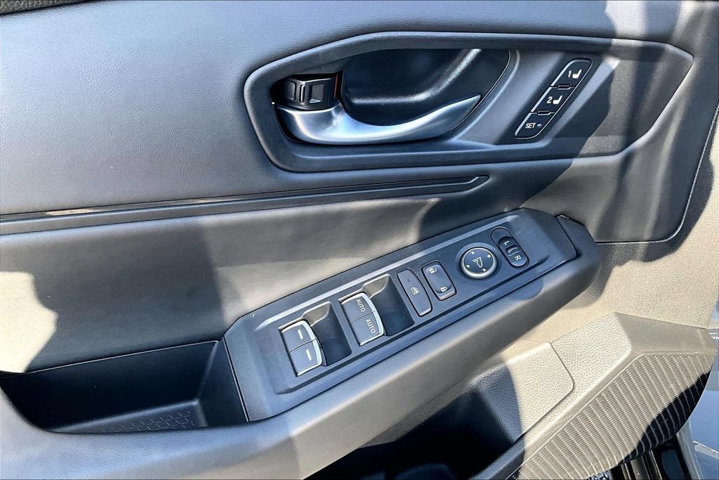 Used 2025 Honda Accord EX-L image 47