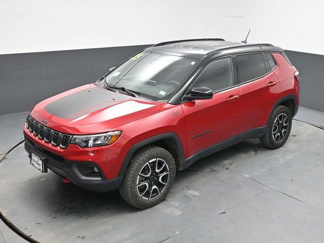Used 2025 Jeep Compass Trailhawk AWD/4WD image 31