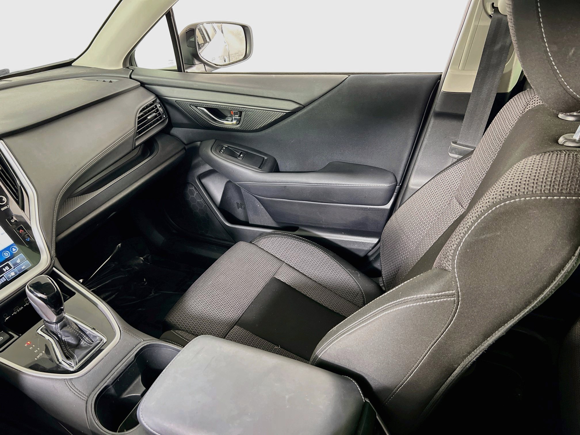 Used 2023 Subaru Outback Premium AWD/4WD image 24