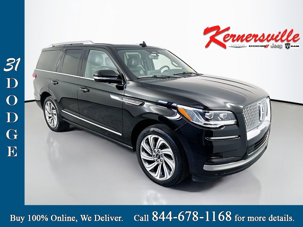 Used 2023 Lincoln Navigator Reserve AWD/4WD image 1