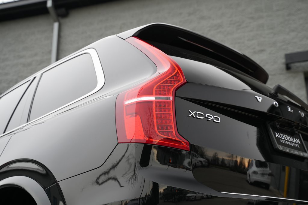 Used 2024 Volvo XC90 B6 Plus w/ Protection Package image 19