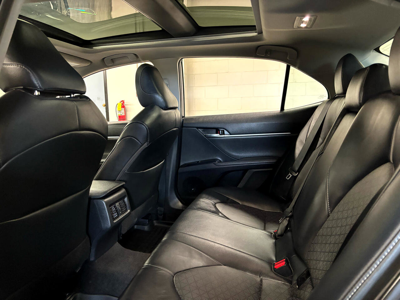 Used 2019 Toyota Camry XSE image 12