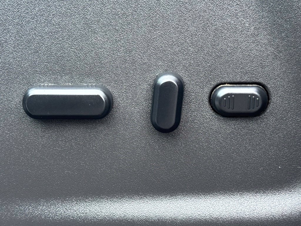 Used 2015 Ford Transit 150 130 Medium Roof Wagon RWD image 23