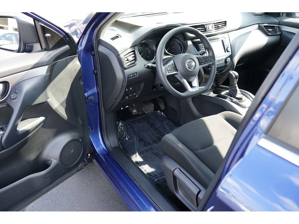 Used 2022 Nissan Rogue Sport S image 13