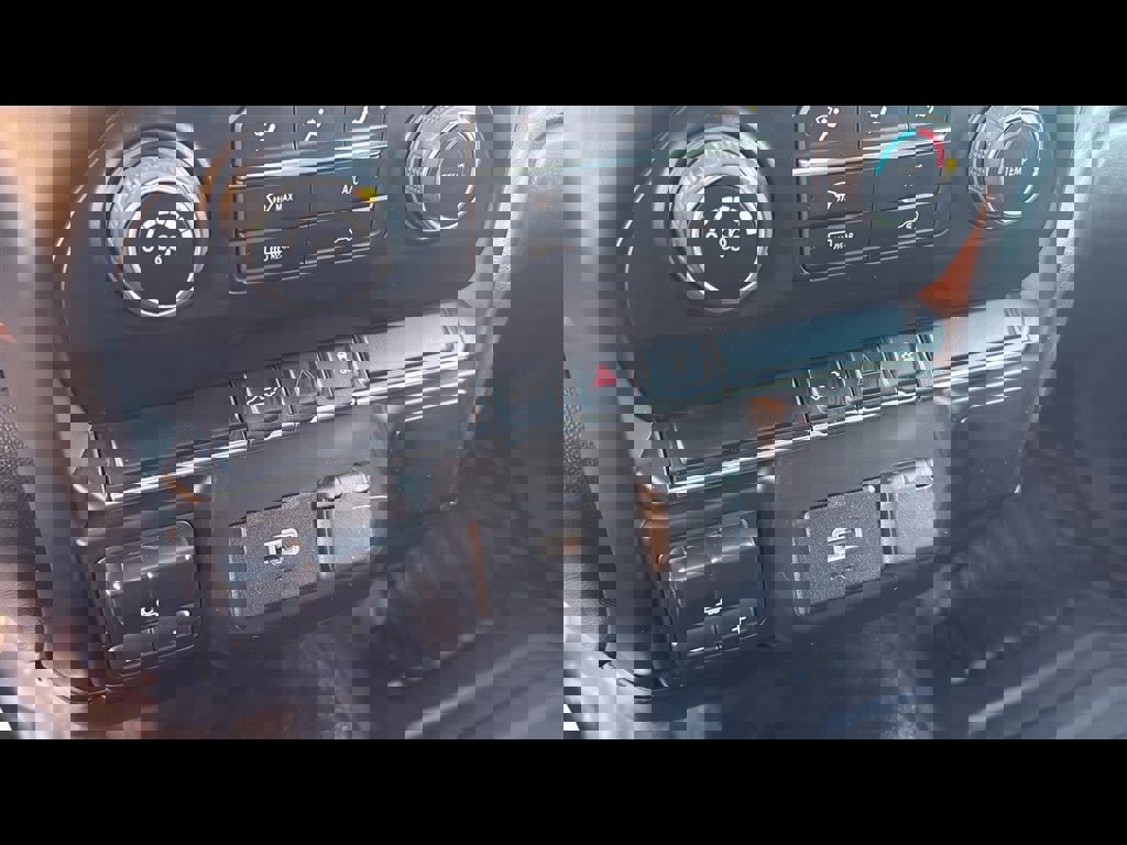 Used 2020 Chevrolet Silverado 1500 W/T w/ WT Value Package image 22