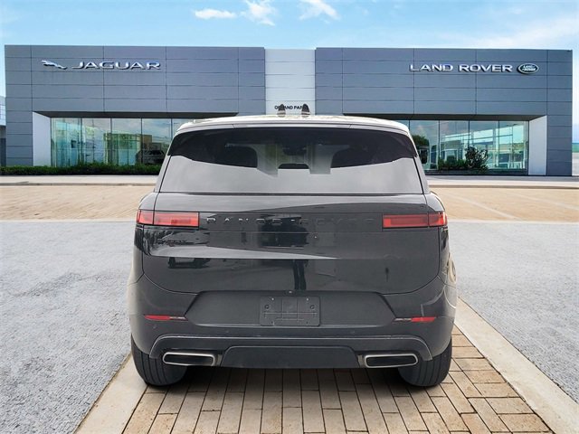 Certified 2025 Land Rover Range Rover Sport SE image 6