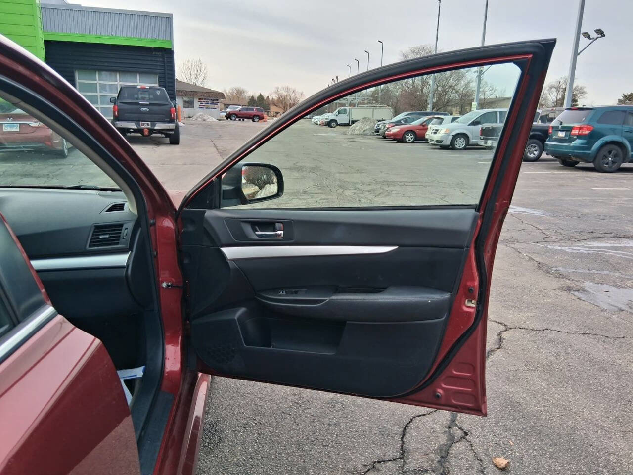 Used 2012 Subaru Legacy 2.5i Premium w/ All-Weather Pkg + Moonroof AWD/4WD image 12