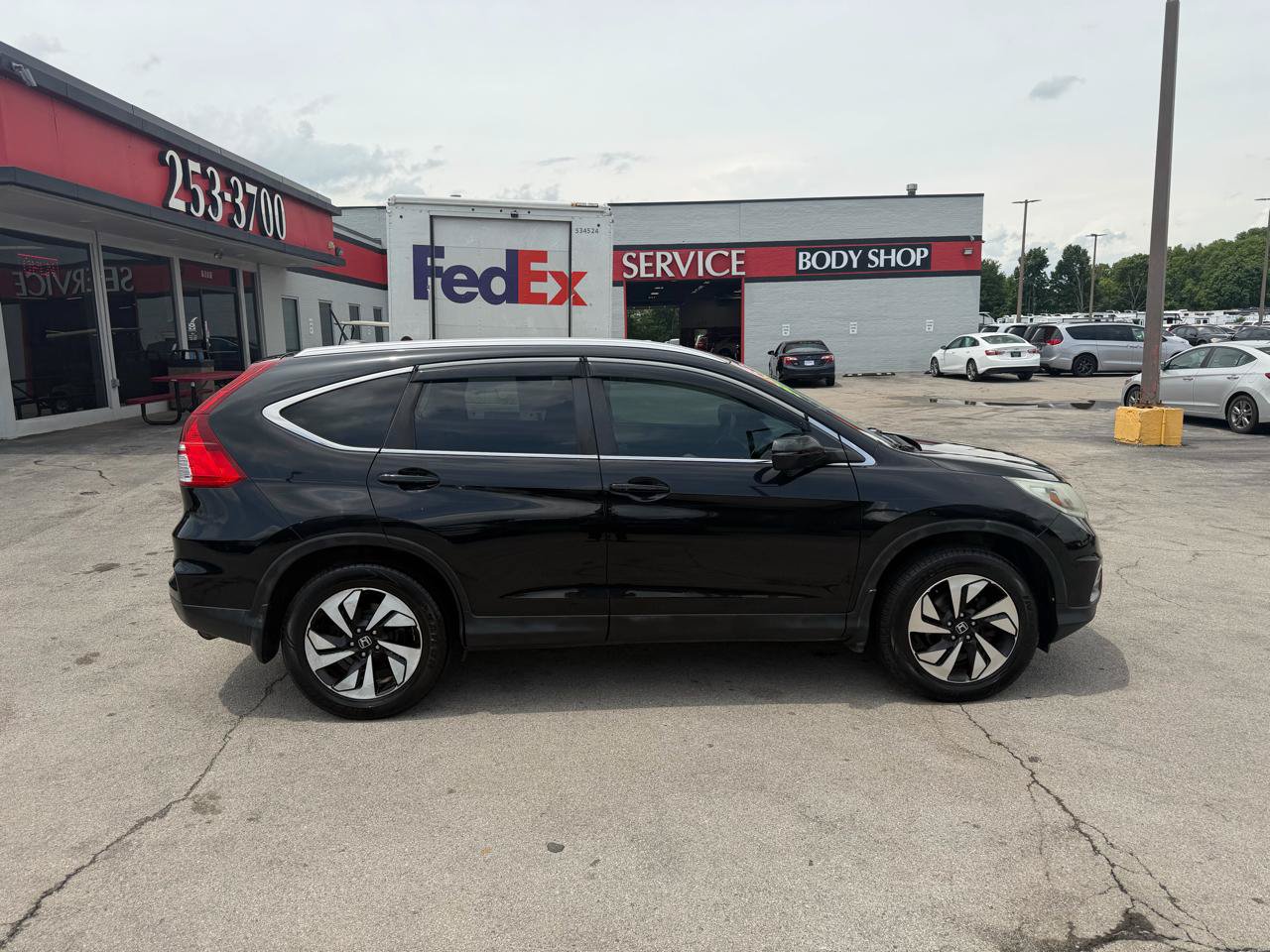 Used 2015 Honda CR-V Touring image 2