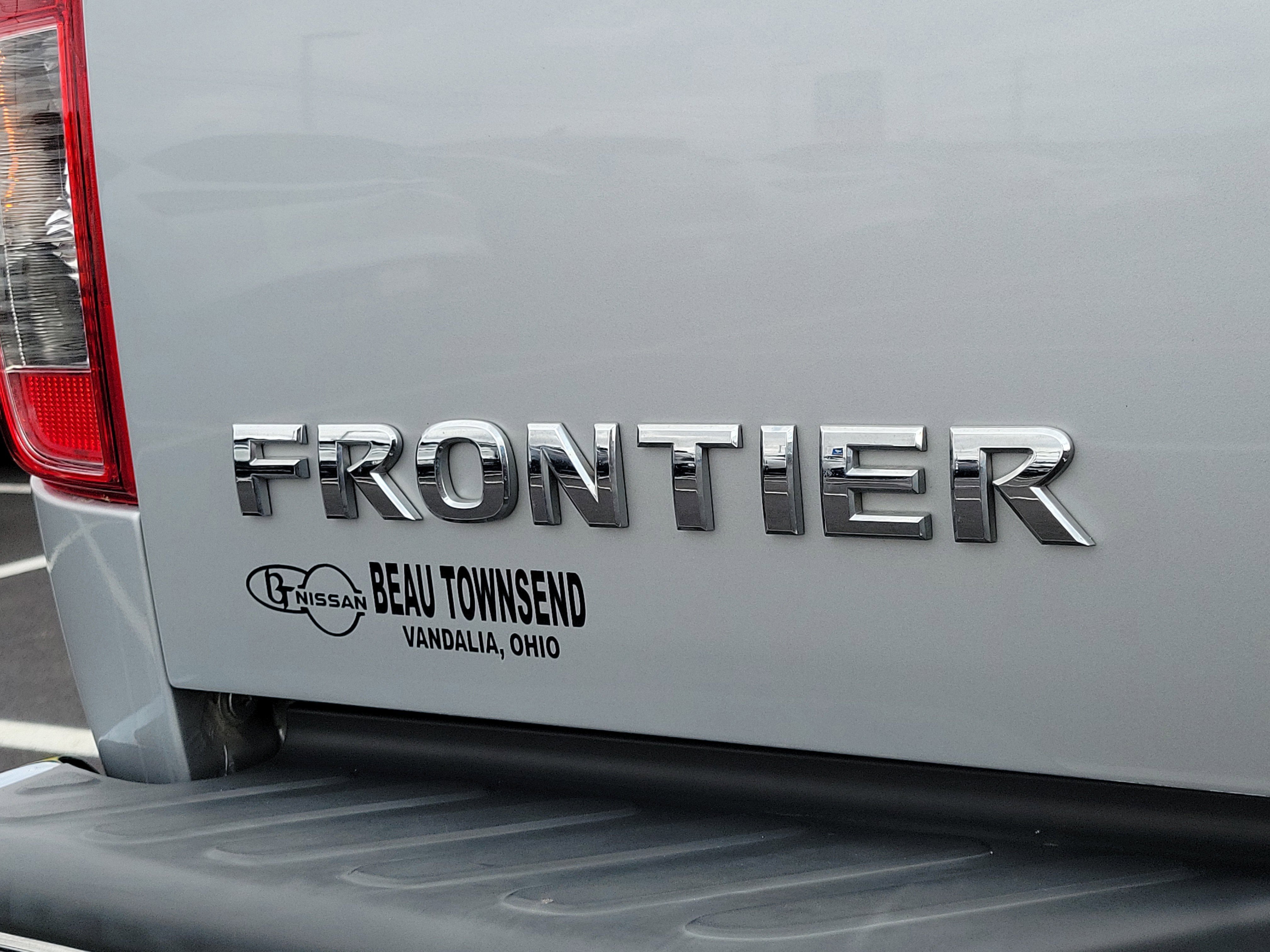 Certified 2017 Nissan Frontier SV w/ SV Value Truck Package image 6