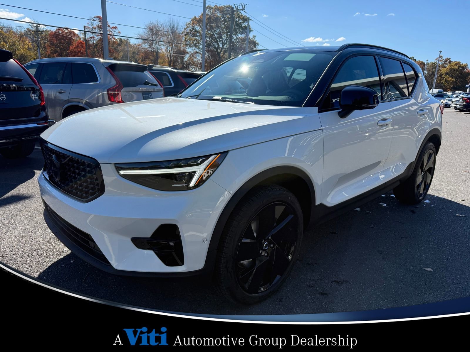 Used 2026 Volvo XC40 B5 Ultra w/ Protection Package Premier image 4