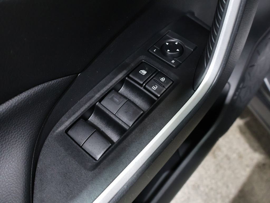 Used 2021 Toyota RAV4 LE w/ Carpet Mat Package (TMS) image 14