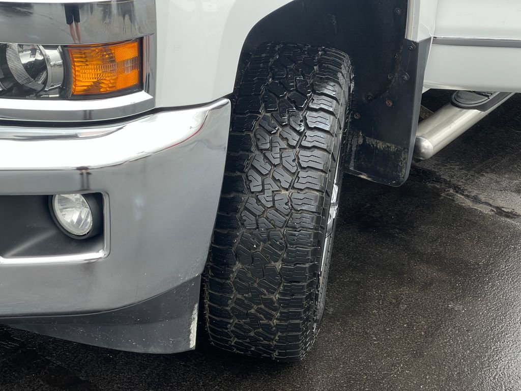 Used 2017 Chevrolet Silverado 2500 LTZ w/ Vortec Plus Package image 33