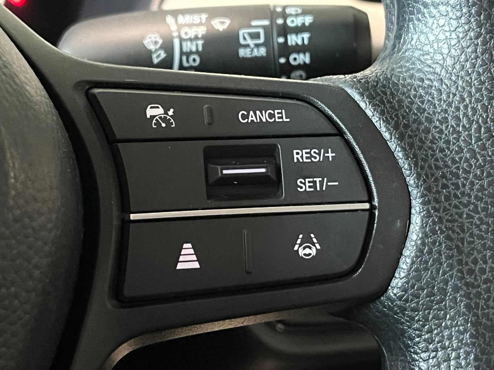 Used 2024 Honda HR-V LX image 28