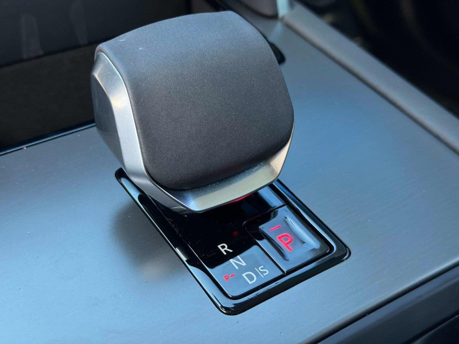 Used 2025 Land Rover Discovery Sport S AWD/4WD image 46