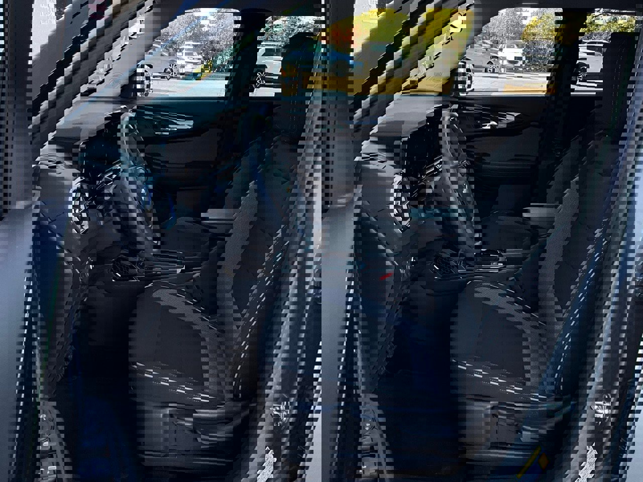 Used 2025 Chevrolet TrailBlazer LT image 10