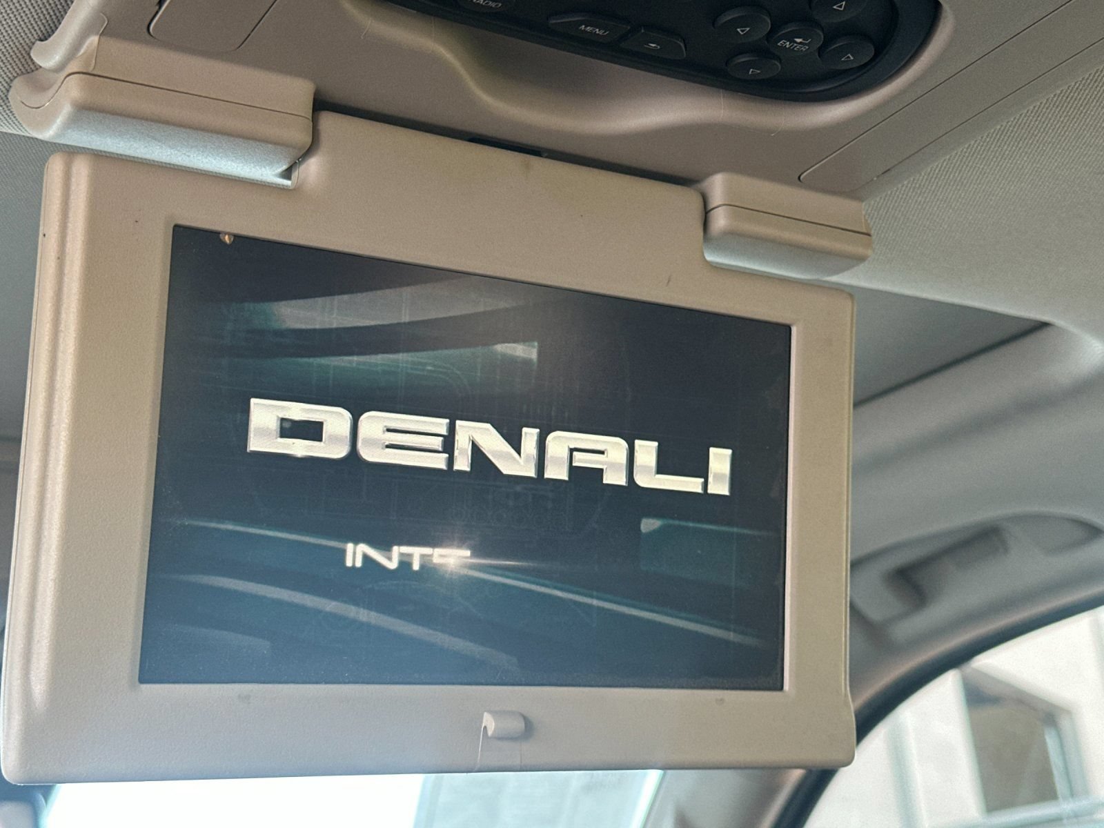 Used 2020 GMC Yukon Denali w/ Denali Ultimate Package AWD/4WD image 17