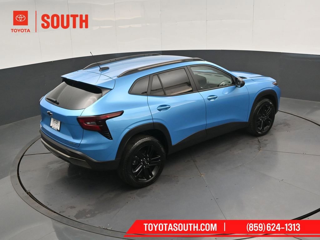 Used 2025 Chevrolet Trax ACTIV w/ Driver Confidence Package image 41