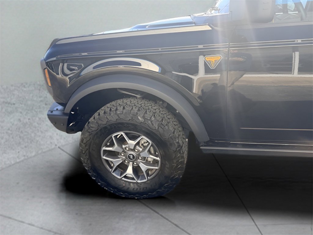 Used 2024 Ford Bronco Badlands image 10