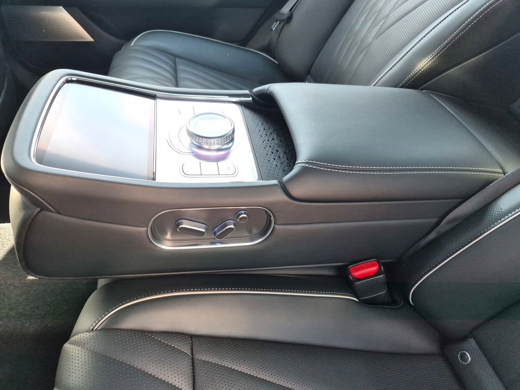 Used 2023 Genesis G90 3.5T image 27