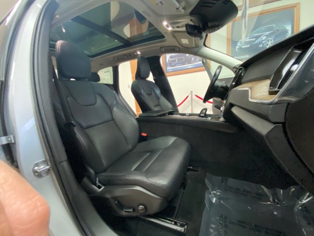 Used 2021 Volvo XC60 T8 Inscription Expression AWD/4WD image 15