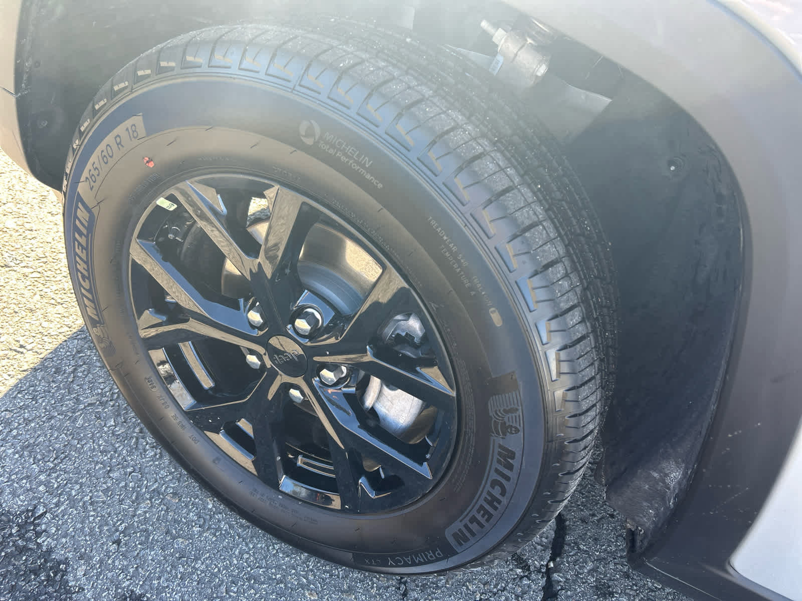 Used 2025 Jeep Grand Cherokee Altitude image 17