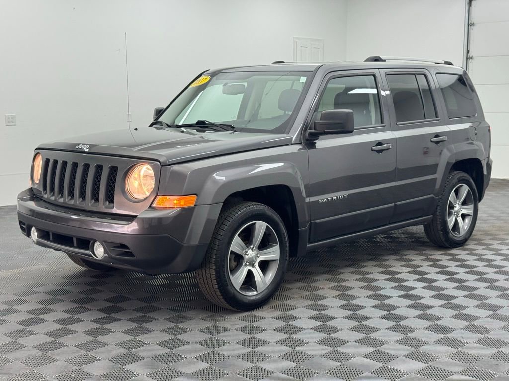 Used 2017 Jeep Patriot High Altitude image 2