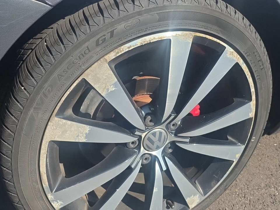Used 2014 Volkswagen Beetle R-Line FWD image 7